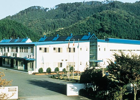 自社一貫生産体制 自社一貫生産体制