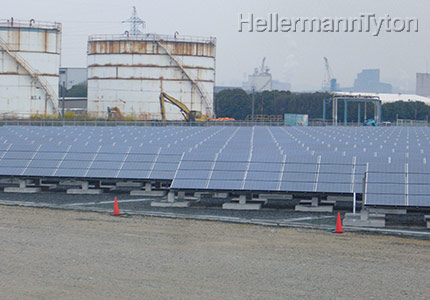 メガソーラー発電所（広島海岸付近）